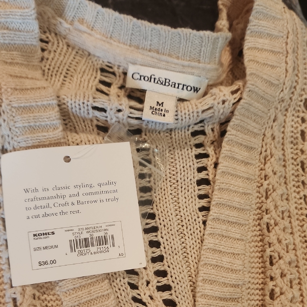 Size M Croft & Barrow Beige Women's Bolaro Cardigan